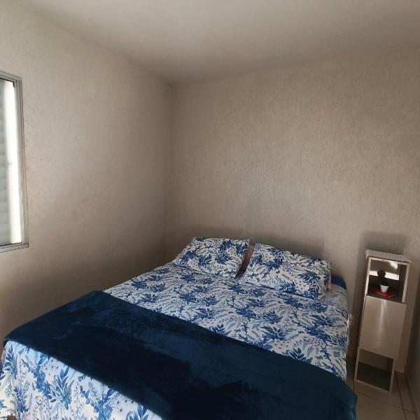 Ap com ar-condicionado na sala no Alto Umuarama, próximo ao Aeroporto e UFU - Foto 2