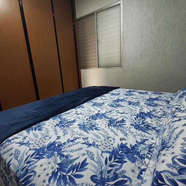 Ap com ar-condicionado na sala no Alto Umuarama, próximo ao Aeroporto e UFU