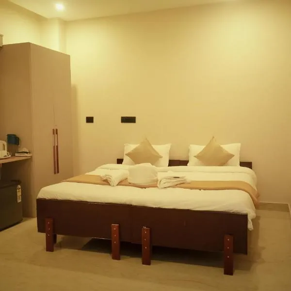 Heaven Crest - 127, Suites & Stays, hotel di Mambakkam