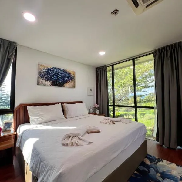 Sunset Lodge 日落小屋 - Simply Minimalistic Rooms with Garden Views at Eco Valley Retreat Balung 豐之谷, hotel i Balung