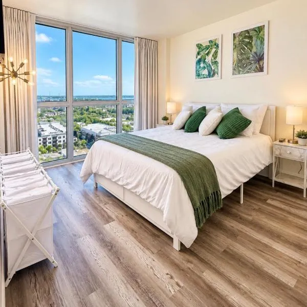 City of Palms Retreat - Downtown - Pool - City - View, khách sạn ở Fort Myers