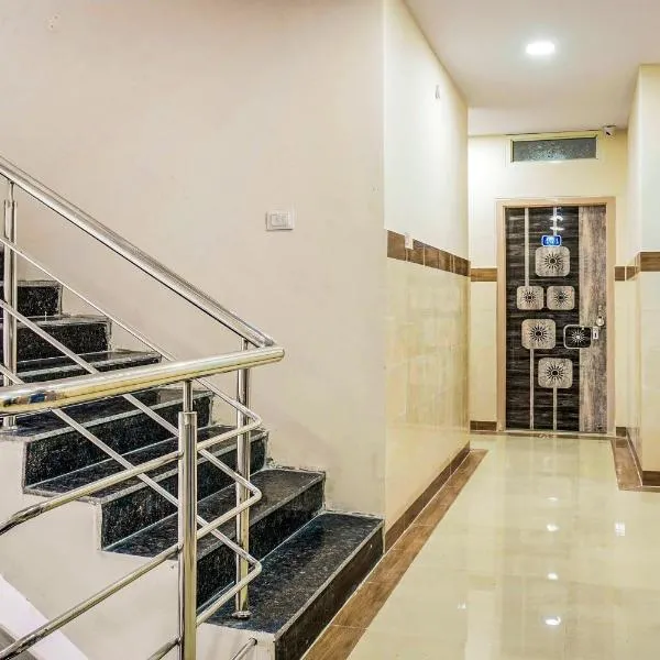 Hotel O Aroma Classic Near Nampally Main Railway station, hotel em Hyderabad