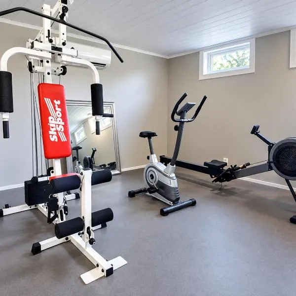 칼스타드에 위치한 호텔 Casa Lumière Vålberg, family rooms with gym