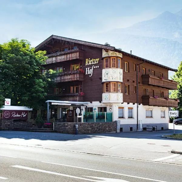 Hotel Rietzer Hof، فندق في Rietz