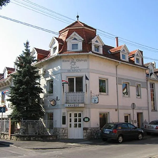 Szent György Fogadó, hotel u Pečuhu