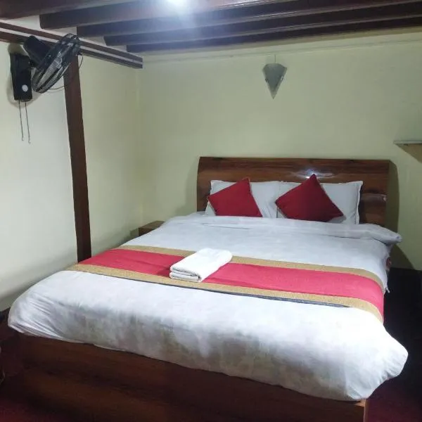 HOTEL RUPAKOT AND ROOFTOP RESTAURANT, Hotel in Bhaktapur