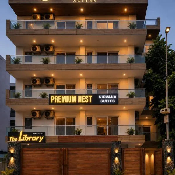 Viesnīca Premium Nest Nirvana By Carlton Suites pilsētā Gurgāona