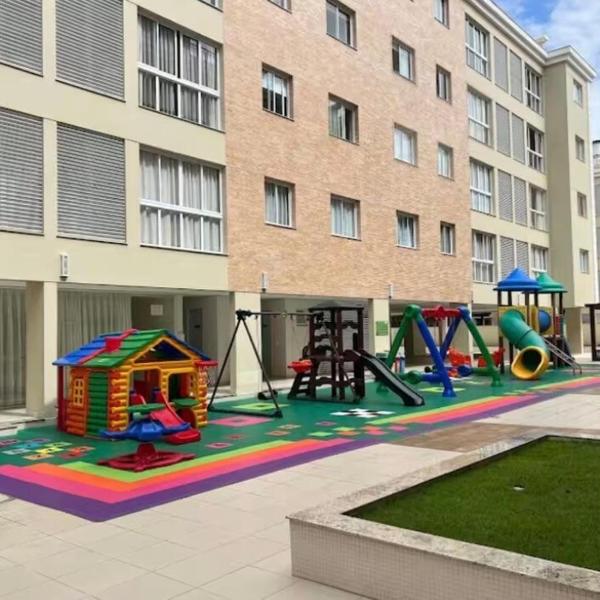 Luxury Bc apartment, 3BD, 2 garages, gym, leisure - Foto 5
