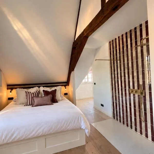 Augusto a beautifully restored historic townhouse in the heart of Bruges Grote Market 200m, hotel v Bruggách