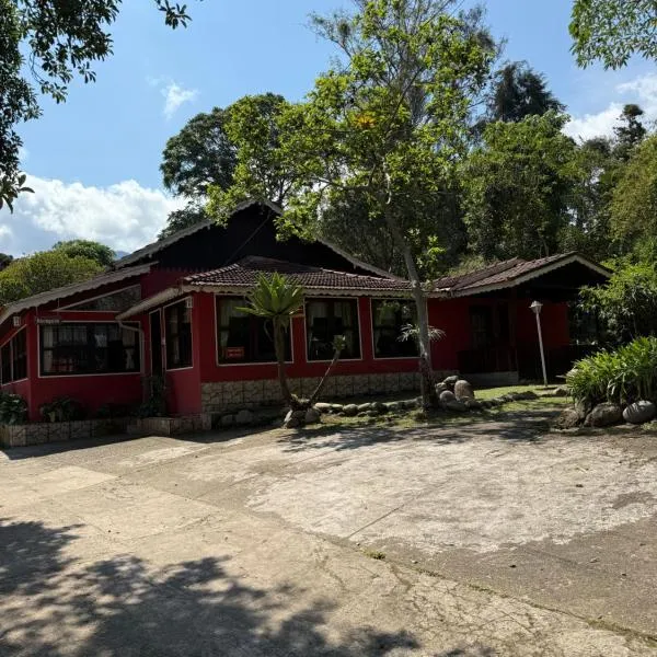 Hotel Repouso Maringá, hotell sihtkohas Visconde De Maua
