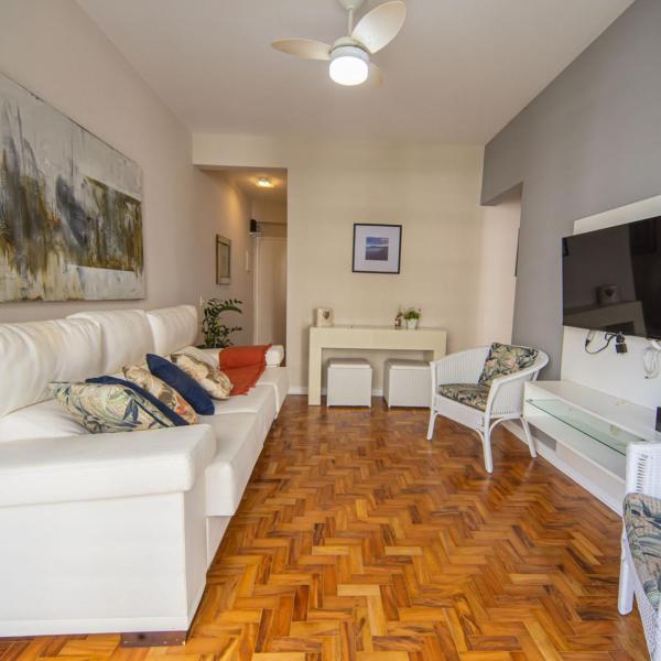 Apt com Ar e Wi-Fi a 150m da Praia das Pitangueira