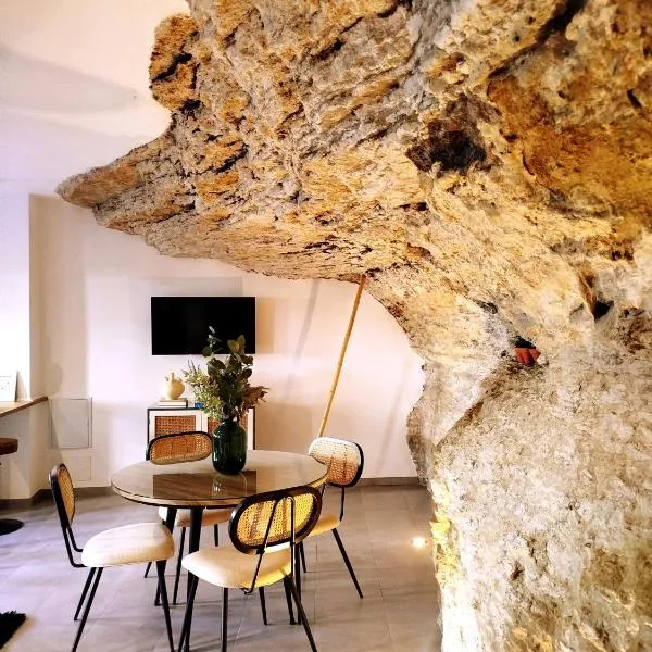 Casa Cueva Las Chicas del Puente, hotel a Setenil