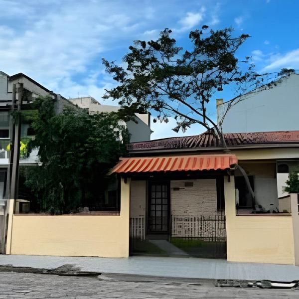 Casa próxima à Enseada e Prainha
