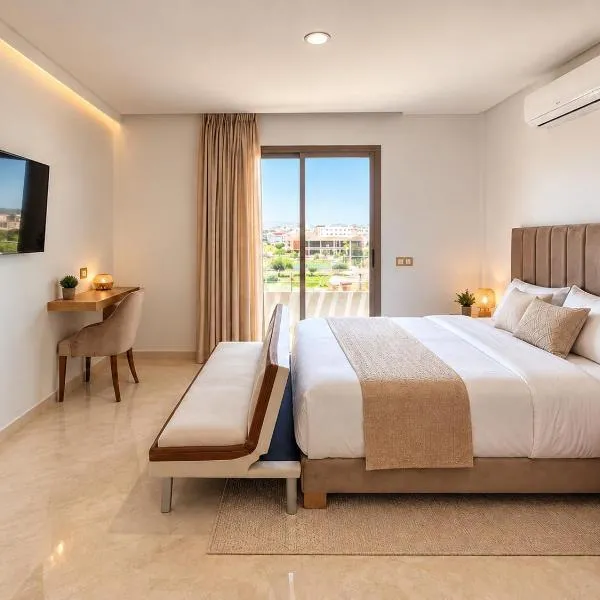 Stay with US 2, hotel a Agadir