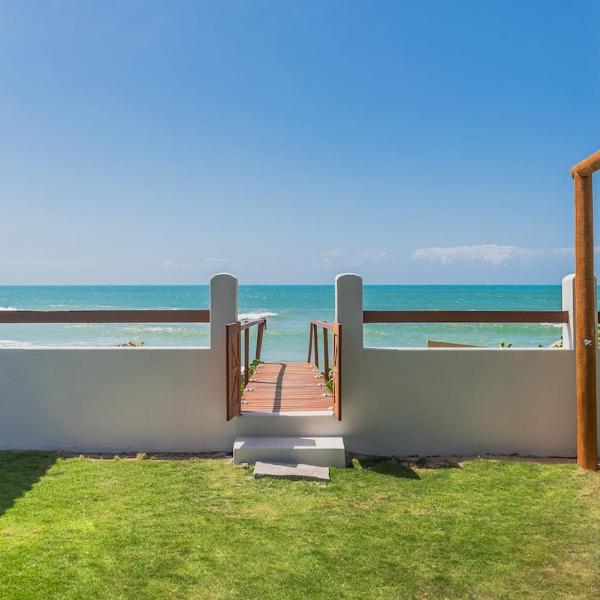 Beachfront House in Aquiraz 4 Bedrooms