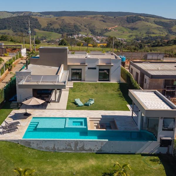 Chácara de Alto Padrão com Piscina, Sauna e Área Gourmet - 4 km do Centro de Socorro - Foto 4