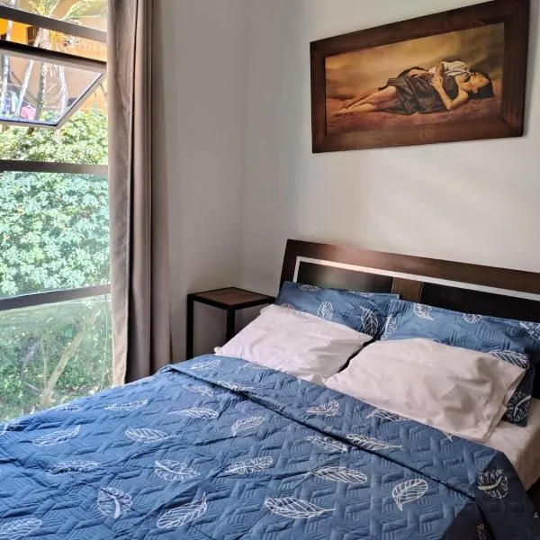 Apartaestudio cerca al parque principal, hotel u gradu Los Andes