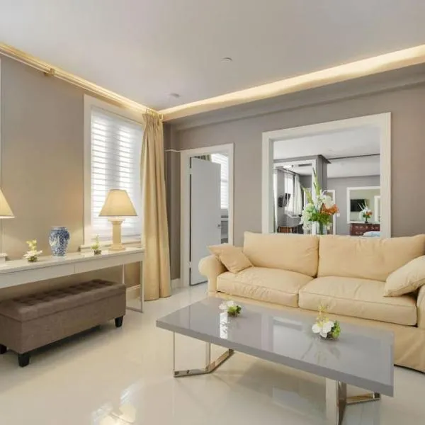 ORCHID SUITES - Historic Palm Beach Hotel Condominium, hotel u gradu 'Palm Beach'