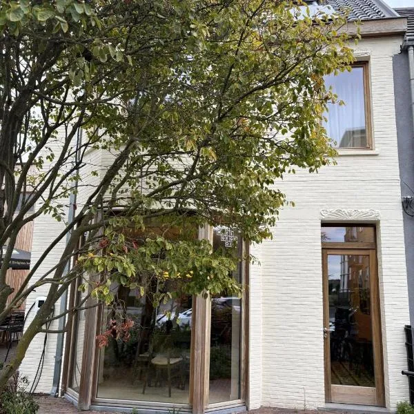 De Weesgerust, hotel v Bruggách