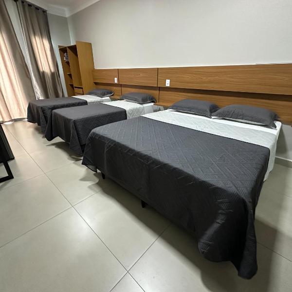 Johnnys Hotel Motel Quarto Familia 4 pessoas - Foto 4