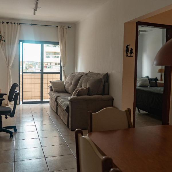 Apartamento completo com garagem a 150 m da praia