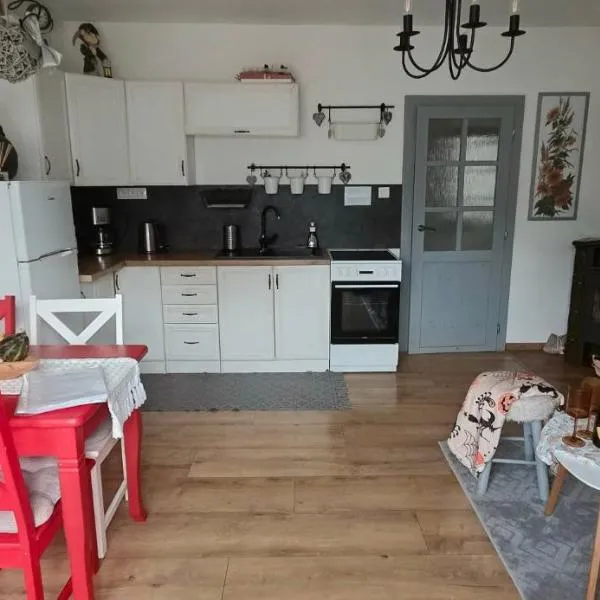 Apartmánový dom Adas, hotel u gradu Prosiek