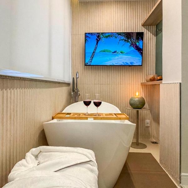 A 100 metros da Praia Banheira Ar Home Office