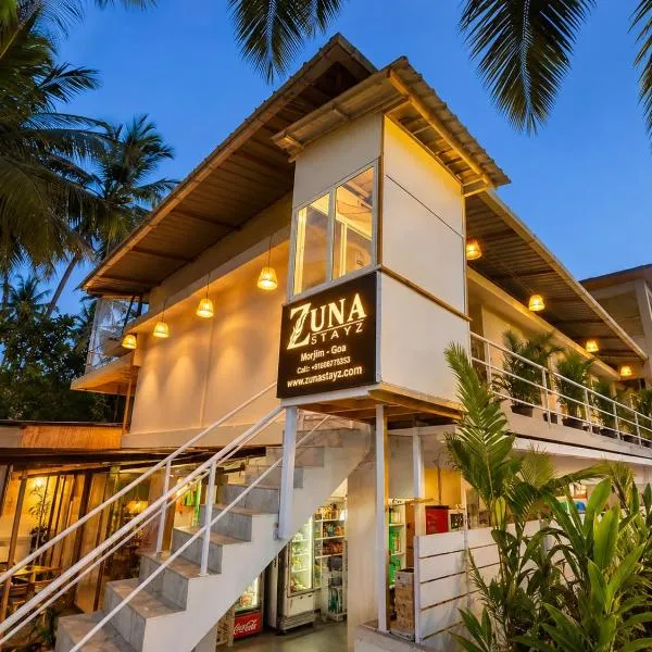 Zuna Stayz Morjim Goa, hotel v destinácii Morjim