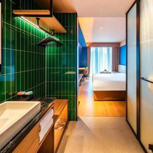 Meihao Yizhi Hotel - Xichang Qionghai 17 Degrees Wanda Plaza Branch, отель в Сичане