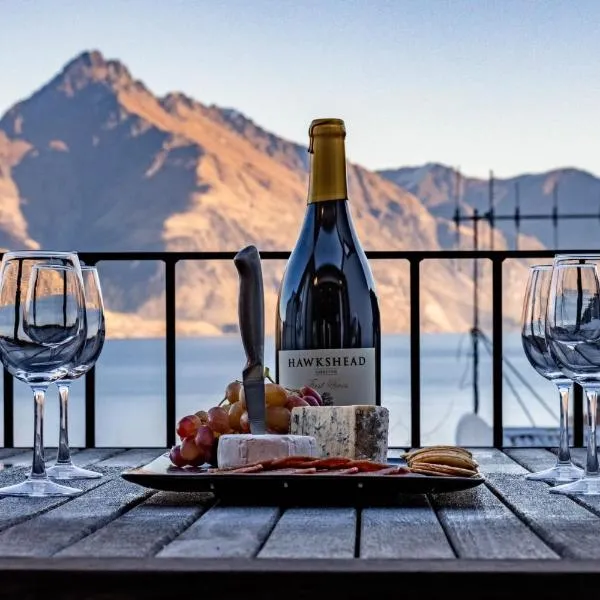 Spacious Central Executive 4 Bedroom Apartment, hotel a Queenstown