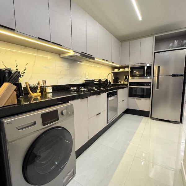 Apartamento Moderno e Aconchegante 350m da Praia