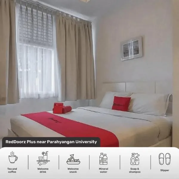 RedDoorz Plus near Parahyangan University, hotel di Bandung
