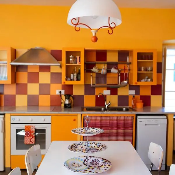 Ligurian village, historic center, near the sea, hotel v destinaci Gorleri