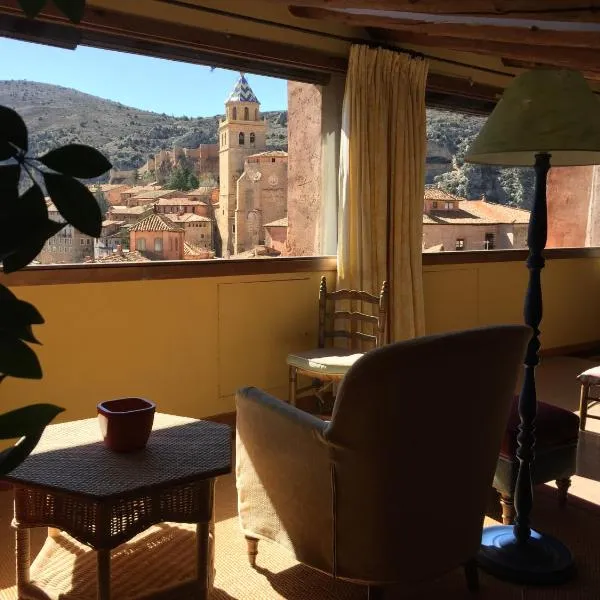 Casa de Santiago, hotel v destinácii Albarracín