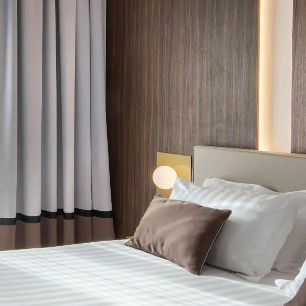 Hotel Europa, hotelli Napolissa