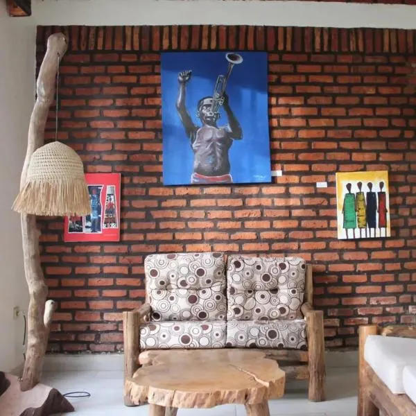 KABA Local Rwandan Guesthouse Entire Property for you with Tour services in and out the city such as Safari's, hótel í Kigali