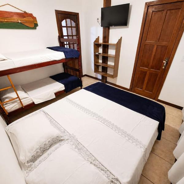 Casa 2 + 1 · Spacious group home + private suite