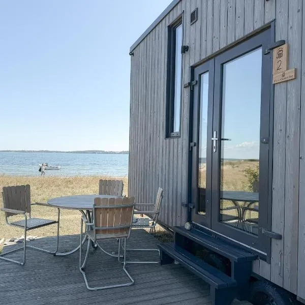 Tiny Seaside Beachfront - Skarrev: Aabenraa şehrinde bir otel