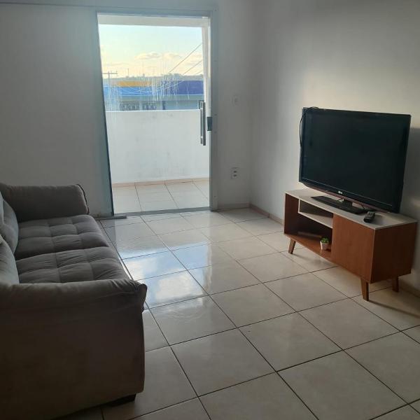 Apartamento simples em frente a BR 423 e perto da Rodoviária - Foto 2
