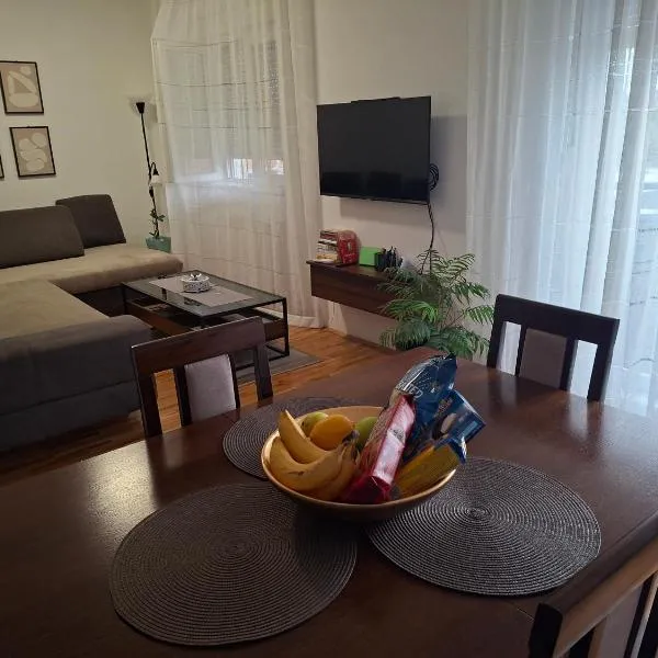 Apartman 022, hotel a Smederevska Palanka