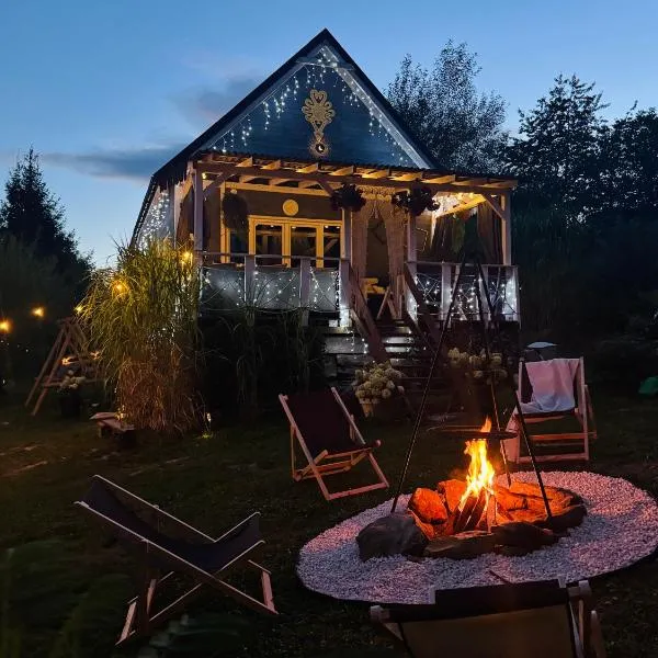 Mikówka - Prywatny domek z balią na wyłączność, w Beskidach, khách sạn ở Pewel Ślemieńska