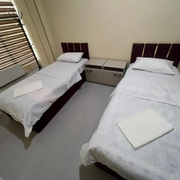Ezaz hostel termiz, hotel sa Termez