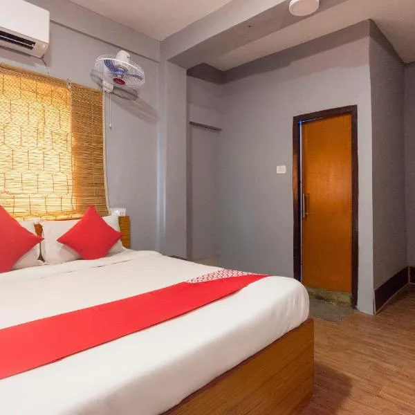 Hotel O Binayak Inn, hotel a Jādabpur