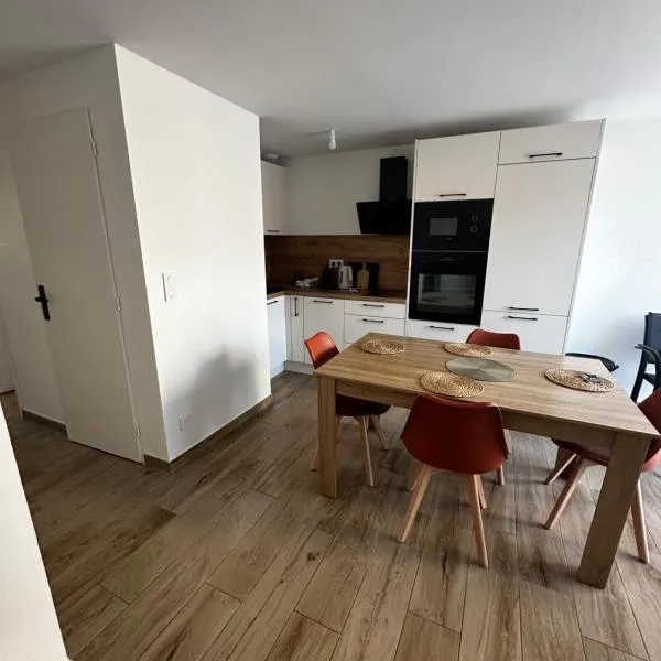 La grande voile T2 rénové à 50m de la plage, hotel sa Le Grau-dʼAgde