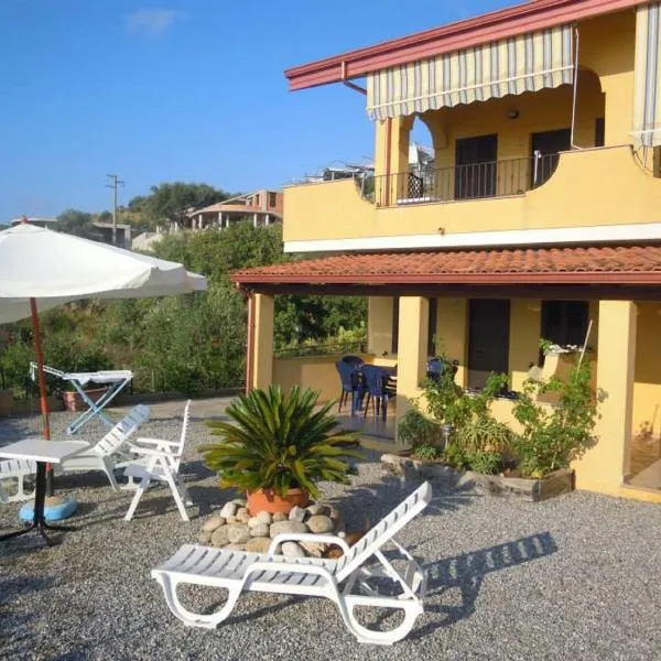 Baciati dal Sole, hotel v destinaci Zambrone