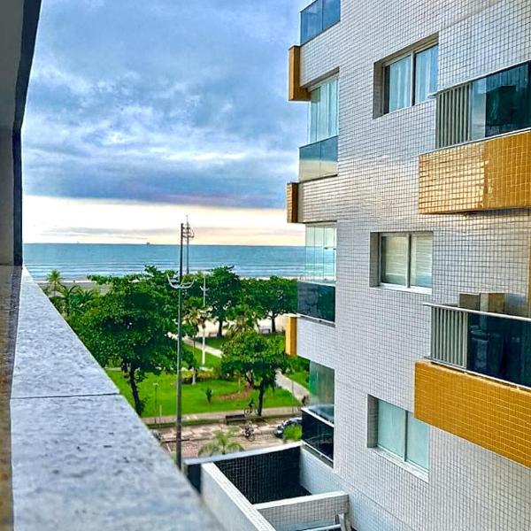 Apto Vista Mar | 90mts da areia | Garagem | Wifi