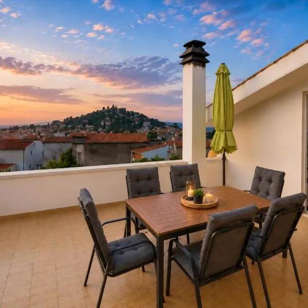 Apartmani Alaga B, отель в Трибуни