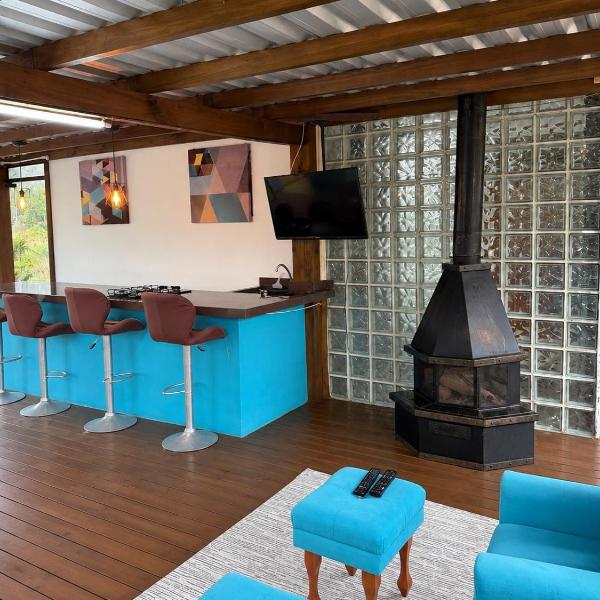 Deck com hidromassagem junto à natureza - Foto 4
