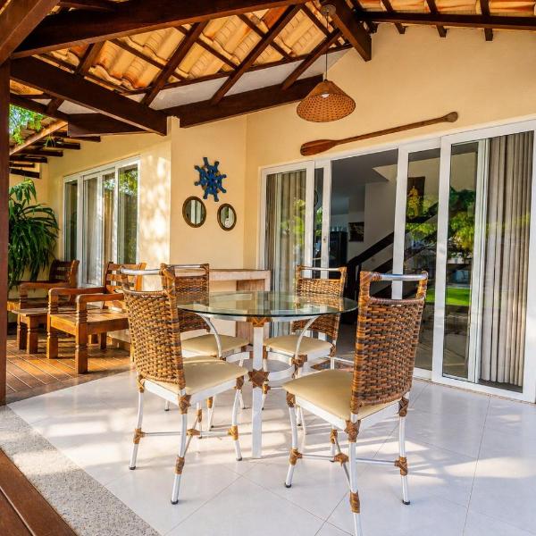 Casa 4 suítes 300m da Praia c/ churrasq. privativa BZ111