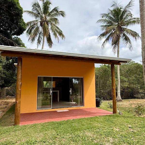 Chalé Manga, conforto completo na beira da água! Condomínio Mar Doce de Abrolhos!